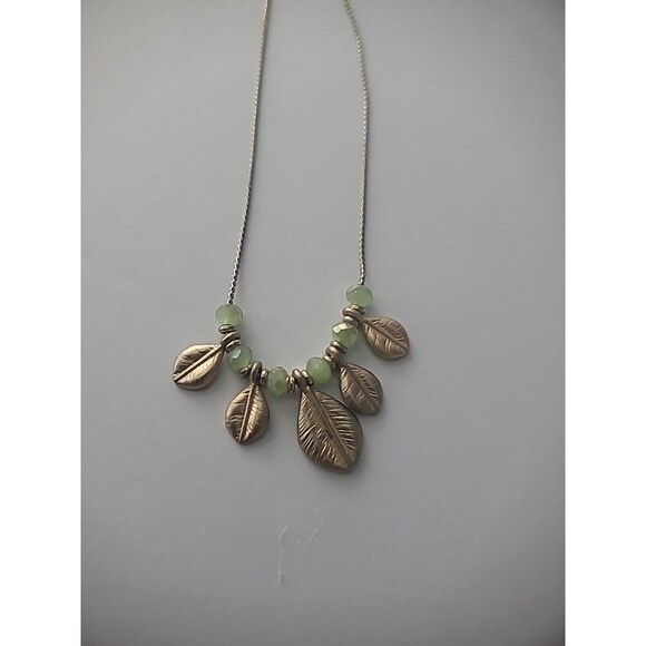 Vintage Necklace Chain Silver Tone Green Beads Gold Tone Leaves Jewelry Costume - Picture 9 of 9